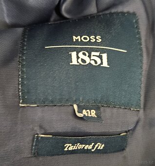 Prodám anglický pánský kabát zn. MOSS-velikost 42R - 5