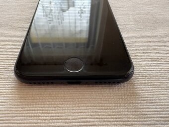 iPhone SE 2020 – 64 GB - 5