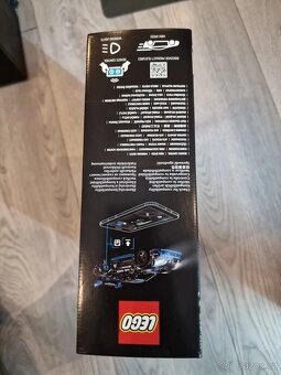 LEGO Technic 42176 - Porsche GT4 e-Performance - 5