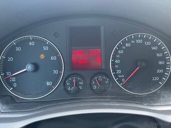 REZERVOVÁNO VW Golf 5 1.4 16v do 8.6. Sleva - 5