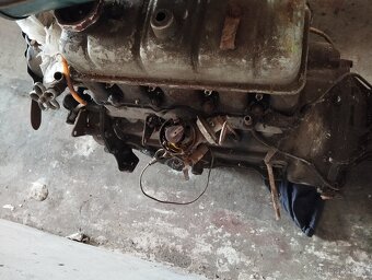 Motor,převodovka a diferenciál Škoda - 5