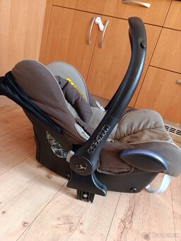 Autosedačka Maxi Cosi Cabriofix + Pearl + Family fix - 5