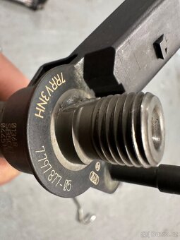 Bmw 2.0D N47 čerpadlo a vstřikovače Bosch 0445116001 - 5