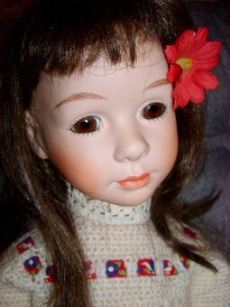 Velká porcelánová panenka 76 cm - 5