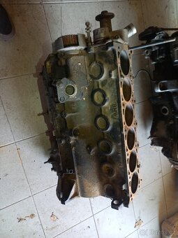 Díly BMW E30 235ix - 5