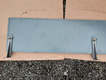 Závěsné poličky z nástaveb voj. vozidel ZIL-131 - 5