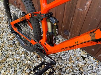 Ghost Path Riot 10, najeto 500 km, vel. L - 5