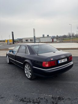Audi S8 D2 - 5