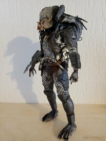 Elder Predator - Neca figurka - 5