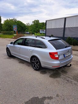Škoda Superb Combi - 5