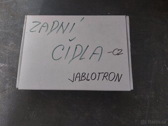 DENNÍ SVĚTLO, PARKOVACÍ DETEKTOR 4 SENZORY - 5