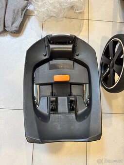 Kočárek Noordi Luno + autosedačka Cybex Aton - 5
