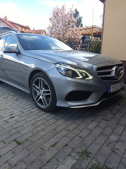 Mercedes Benz E 500 4matic, biturbo - 5