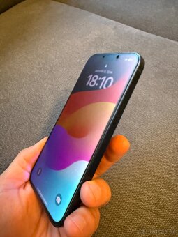 IPhone 13, 128GB, černý - 5