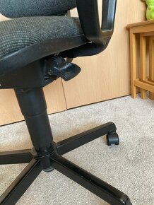 Kancelářská židle - 5