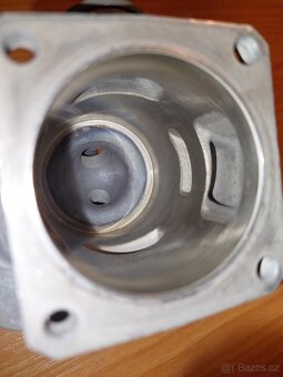 Stihl 034 036 MS360 nový origo válec - 5