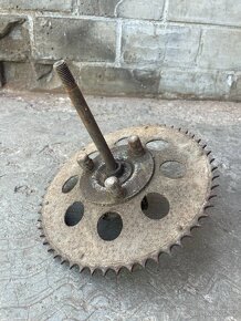 Prodám rozetu, náhon tachometru a osu Jawa 50 Pionýr - 5