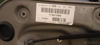 Zbytek náhradní dílů VW Touran - 5