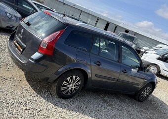 Renault Mégane 1,4 16V 72kW PO ROZVODECH benzín manuál 72 kw - 5