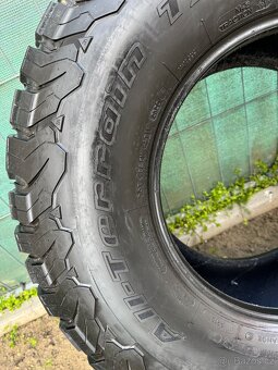 Prodám jednu ofroud pneumatiku BFGoodrich All Terrain T/A K - 5