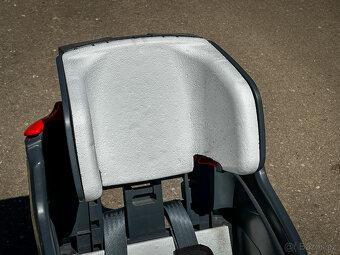 Protisměrná a posměrná autosedačka Klippan Triofix Recline - 5