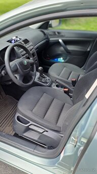 Škoda Octavia 1.2TSI 77KW r.2011 nebourané - 5