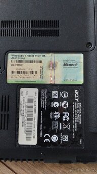 Acer Aspire One 721 - 5