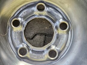 5x100 14 5J ET38 plechové disky VW vč.zánovních zim.pneu - 5