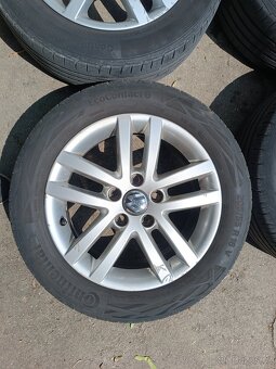 VW Golf / Touran - alu 6,5x16 et50 + letní 205/55/16 - 5