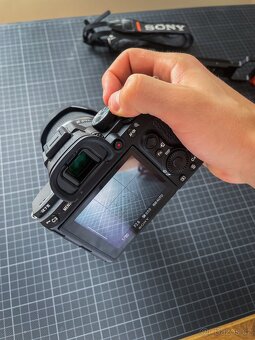 Sony a7iii tělo + small rig cage - 5