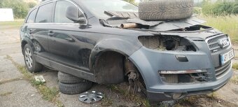 Audi Q7 3.0tdi na náhradní - 5