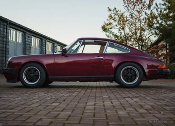 Porsche 911 3.0 SC - 5