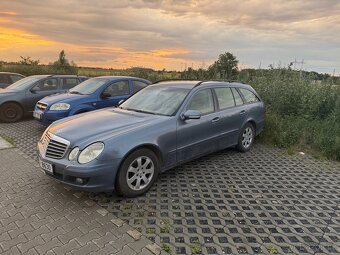 Mercedes Benz e220 w211 , rok 2007 automat - 5