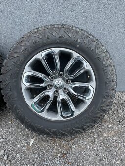 Kola Dodge RAM R20 - 5
