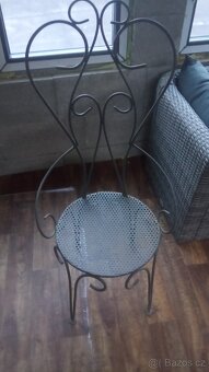 Sada kovového zahradního stolu + 6 židli - 5