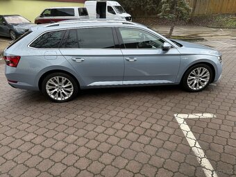 PRONÁJEM VOZIDLA SKODA SUPERB L&K, 2.0 TDi, DSG, R.V.2021, N - 5