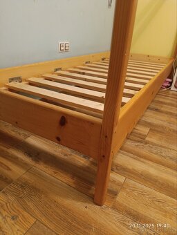 Dětská postel - domeček - 5