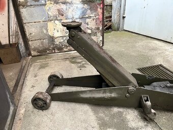 Hydraulický zvedák. - 5