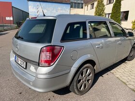 Prodám Opel Astra kombi 1,7 CDTi 81kW, rok 2010 - 5
