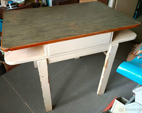 starý kuchyňský stůl židle dřevěné na chalupu chatu aj. - 5