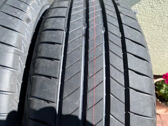 BRIDGESTONE 205/60R16 - 5