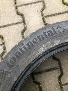 215/50/17 prodám 2ks zimních pneu - 5