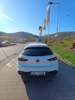 Mazda 3 2.0 skyactive - G 90kw - HEAD UP - ACC - TOP SERVIS - 5