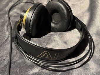 AKG K121 Studio headphones - 5
