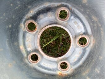 rávky se zimními 195/65 R 15 - 5