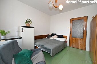 Prodej bytu 4+1 s garáží a zahradou, 78 m2, Hořice - 5