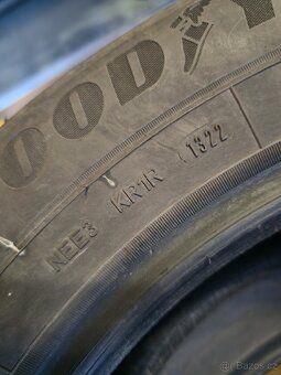 Zimní pneu 215/65 r17 99V Goodyear Ultragrip SUV - 5