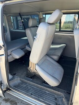 VW Transporter T5 long 2.5 TDi 96 BNZ - 5