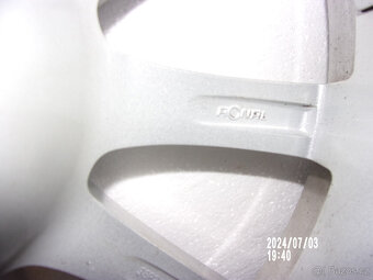 Prodám alu ráfky orig.Ronal 8x17" rozteč 5x100mm střed 57,1 - 5