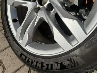 Alu kola + Pneu Audi A4 Allroad B9 18 245/45 R18 - 5